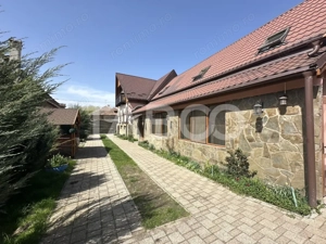 Casa de vanzare 5 camere zona barbeque  salon de evenimete ciubar  - imagine 4