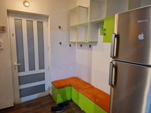 Vand apartament 2 camere central - imagine 3