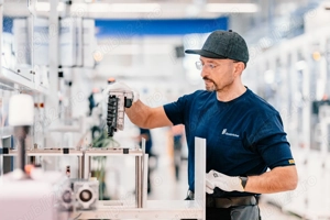 Angajam Reglor montator   Setter 