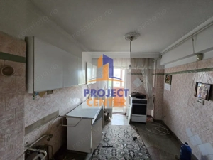 Apartament 3 camere Craiovei, garaj, confort 1 decomandat - imagine 3