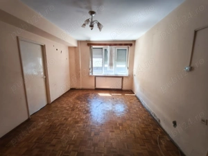 Vand apartament 2 camere ultracentral in zona Patria