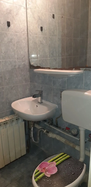 Vând garsoniera 2850 euro  Vasile Pârvan nr 4 et1 bloc mixt o singura garsoniera pe etaj.  - imagine 2