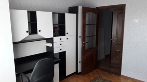 Inchiriez apartament 2 camere semidecomandat,aproape de Facultatea de Medicina