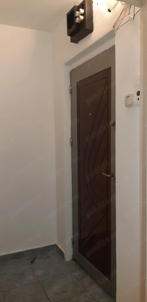 Vând garsoniera 2850 euro  Vasile Pârvan nr 4 et1 bloc mixt o singura garsoniera pe etaj.  - imagine 5