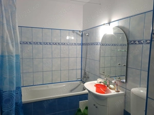 Vând apartament 2 camere etaj 2 în Botoșani zona Școlii nr.8  - imagine 4