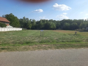 Teren intravilan 2600 mp cu toate utilitatile la strada Babeni Valcea