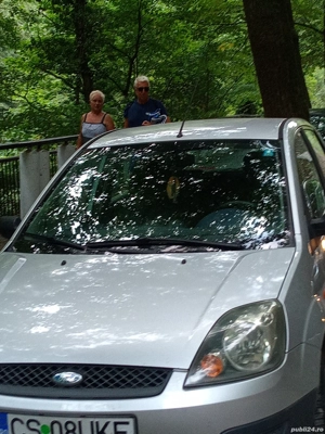 De vânzare Ford fiesta 1 3 benzină  - imagine 4 De vânzare Ford fiesta 1 3 benzină  - imagine 4