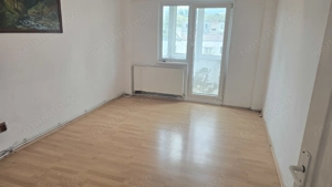 Vand apartament 2 camere decomandat in Deva, zona Micro 15, etaj 7, bloc de 10 etaje izolat exterior - imagine 4