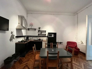 3 Camere - Cladire Istorica - Baile Neptun 96 MP - imagine 6