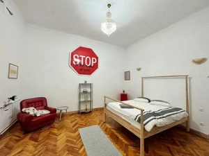 3 Camere - Cladire Istorica - Baile Neptun 96 MP - imagine 4