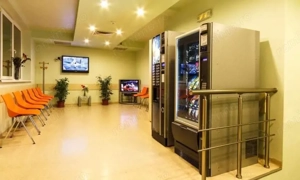 Spatiu comercial   1000 mp cu chiriaș - imagine 2