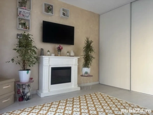 vand apartament cu 2camere