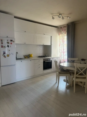 vand apartament cu 2camere - imagine 3