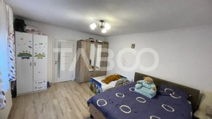 Casa cu curte de vanzare mobilata si  renovata -  mutare imediata - imagine 3