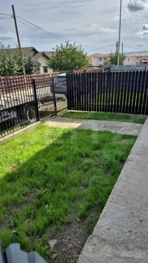 Casa tip triplex, 77 mp, 220 mp teren, curte separata, Horpaz - imagine 15