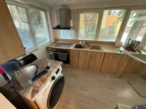 Apartament cu 3 Camere .parter.cu balcon mare ,gradina,pivnita.loc de parcare auto - imagine 9