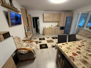 Apartament cu 3 Camere .parter.cu balcon mare ,gradina,pivnita.loc de parcare auto - imagine 4