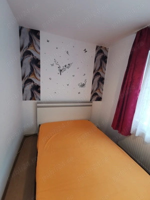 Închiriez ap 2 camere , zona politie  - imagine 3