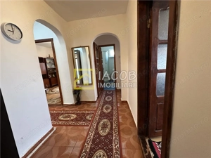 Apartament 3 camere decomandate – Str. Metalurgiei, Bacau - imagine 3