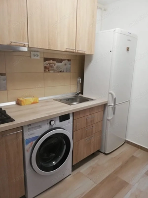  Ofer spre inchiriere o camera in zona complex  - imagine 6