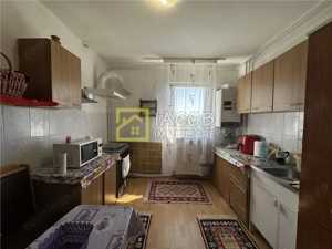 Apartament 3 camere decomandate – Str. Metalurgiei, Bacau - imagine 11