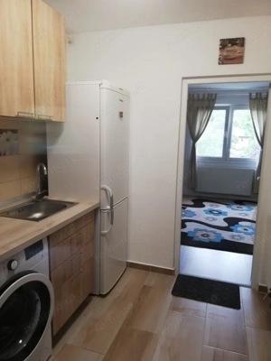  Ofer spre inchiriere o camera in zona complex  - imagine 5