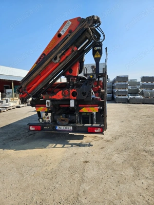 Camion DAF cu macara - imagine 2 Camion DAF cu macara - imagine 2