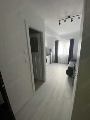 ofer spre inchiriere o camera in zona Medicina