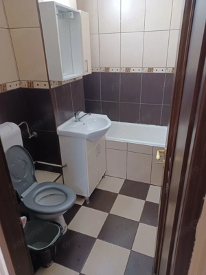 ofer spre inchiriere o camera langa complexul studentesc