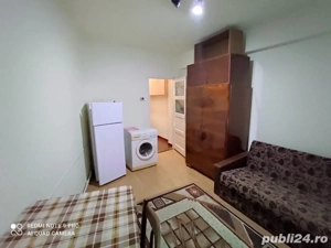 Închiriez garsonieră str Horea