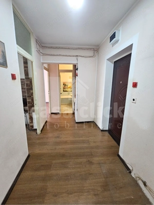 Apartament generos Piata Centrala, etaj 1, centrala termica - imagine 2