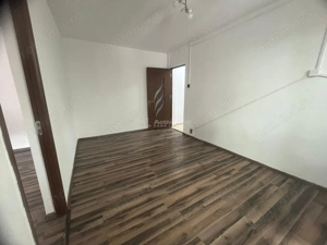 Caransebes, 3 Camere, Zona Nord - imagine 4