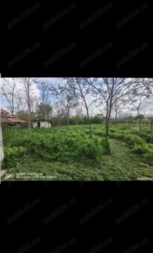 Casă cu teren de vânzare  - imagine 4