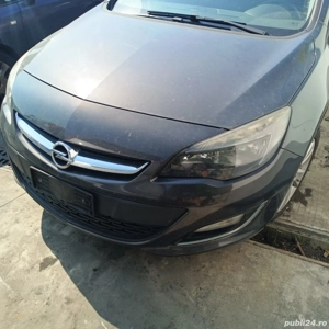 dezmembrez opel astra j - imagine 2
