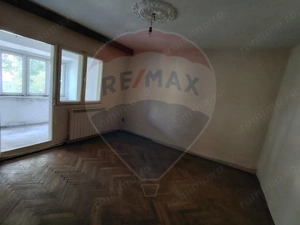 Apartament cu 3 camere str. Alexandru Vlahuta - imagine 5