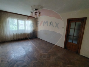 Apartament cu 3 camere str. Alexandru Vlahuta