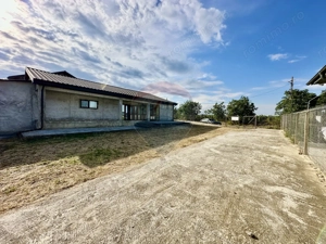 Casă sau Spatiu Dumbraveni langa DN E85 - imagine 15