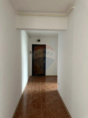 Apartament cu 4 camere de vânzare în zona Calea Romanului - imagine 5