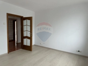 Apartament cu 4 camere de vânzare în zona Calea Romanului - imagine 9