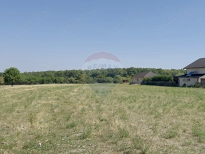 Teren 2,841mp Apateu / Strada Principala langa Biserica Ortodoxa - imagine 10