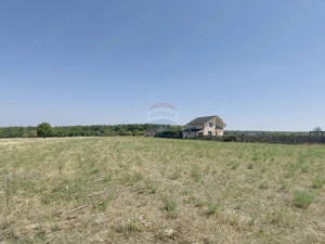 Teren 2,841mp Apateu / Strada Principala langa Biserica Ortodoxa - imagine 17