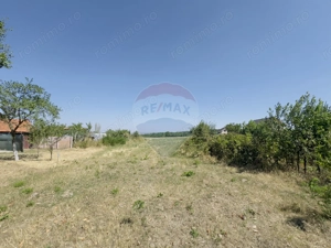 Teren 2,841mp Apateu / Strada Principala langa Biserica Ortodoxa - imagine 11
