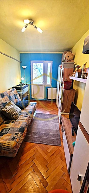 Vand apartament cu 4 camere in zona spitalul judetean,comision ,,0'' - imagine 9