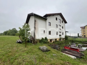 Pensiune  la Rosu480 mp de vanzare Statiune Climaterica Sambata de Sus