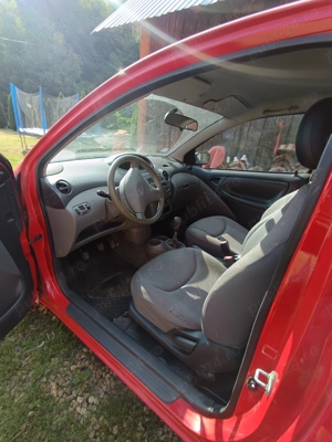 Vand Toyota Yaris sau schimb cu diverse 