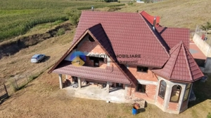 Casă + teren de vânzare - Zona Gârcina