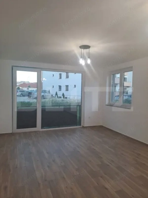 Garsonieră spațioasă de vânzare | Tractorul | 43 mp | Decomandată | Parter | 