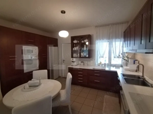  Inchiriere Casă individuală cu destinație comercială – 550mp utili teren 3000mp - imagine 6