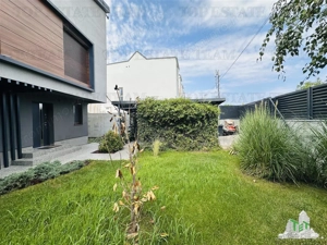 Vila superba, renovata recent, 145 mp construiti, 262 mp de curte amenajata, CHIAJNA - imagine 4