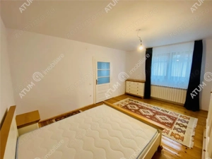 Casa renovata cu 2 camere si curte libera de 118 mp in zona Lazaret - imagine 7